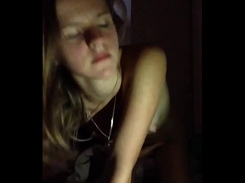 ❤️ msichana punyeto na cums Ponografia tu
